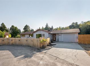 18381 Myrtle Dr, Burlington, WA 98233