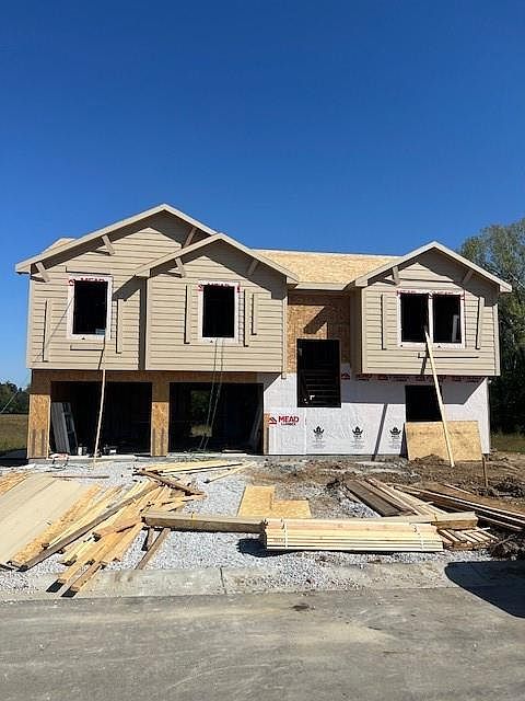 1st image of 1309 NE Sequoia Ct