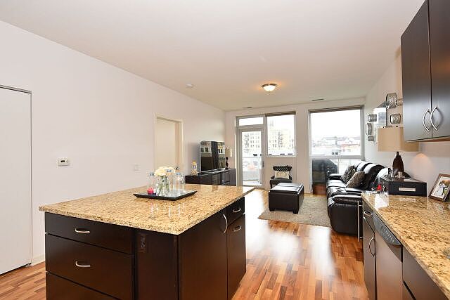 1st image of 1902 N Commerce St APT 213