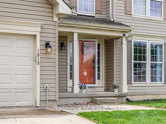 3rd image of 1818 Highlander Dr