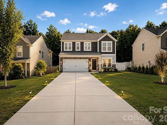 2nd image of 3623 Hayden Dr