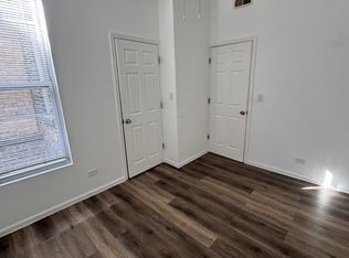 2800 W Lake St #3, Chicago, IL 60612