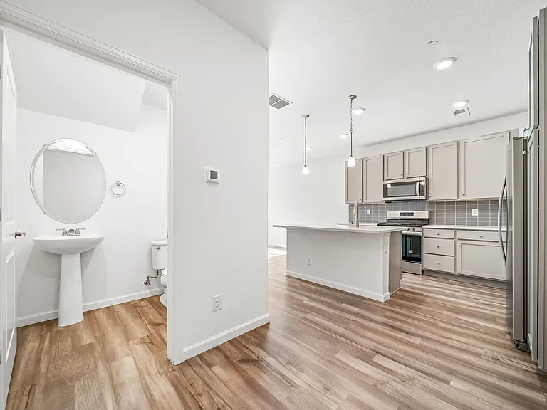 475 Millwall Cir — Photo 22