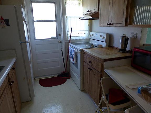 5th image of 1120 Oak St