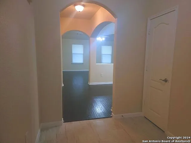 12610 Course View Dr — Photo 2