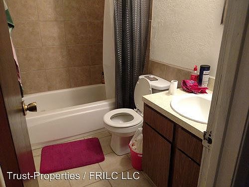 3rd image of 2108 S Solano Dr APT 06