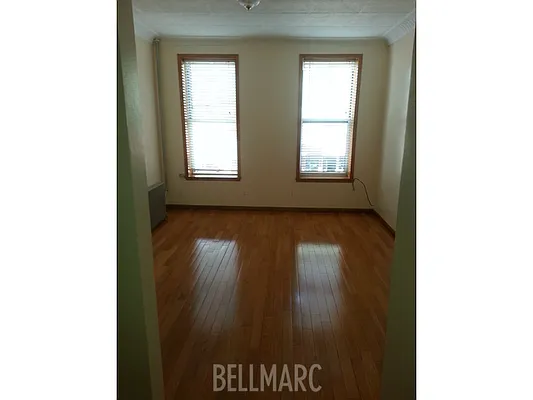 Rented by Bellmarc Realty | media 2