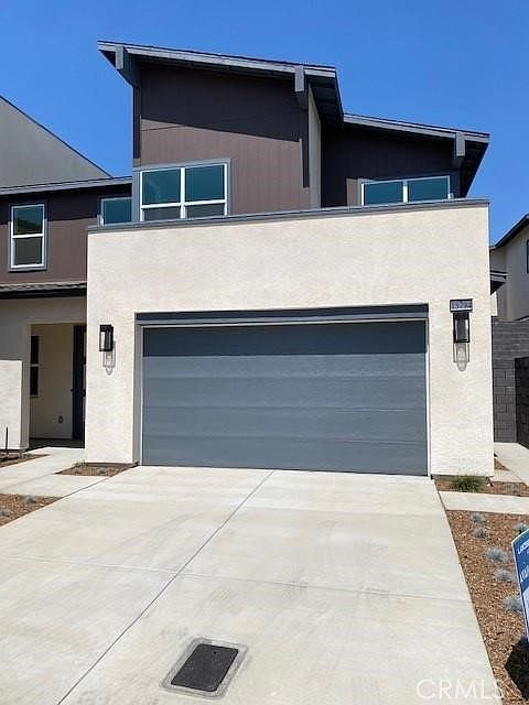 1st image of 15794 Caterpillar Dr
