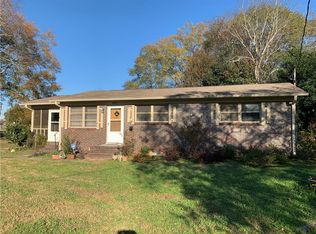 2575 Barnett Shoals Rd, Athens, GA 30605