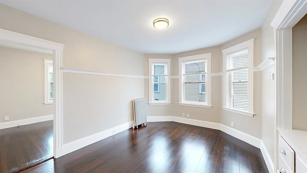 4 bed, 1200 sqft, $3,500 — Photo 2