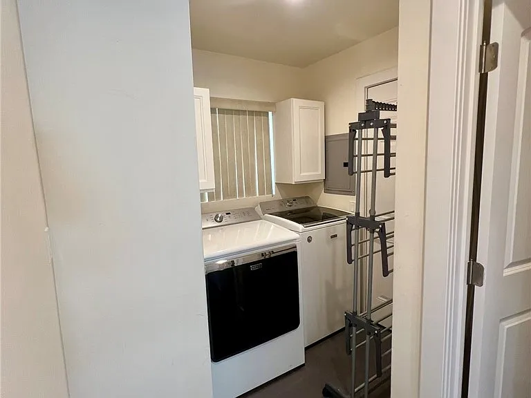 17161 Vintage St — Photo 23