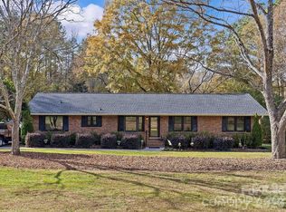 1949 Candlewick Dr, Fort Mill, SC 29715
