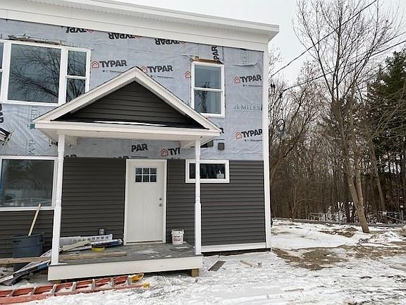 This is the entrance to the duplex.
