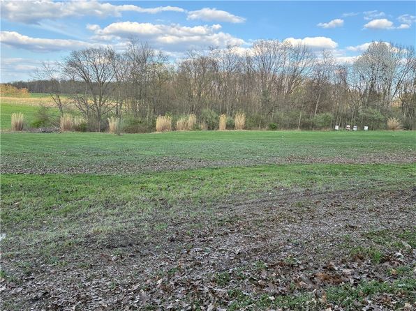 103 N Dutchtown Rd, Butler, PA 16002