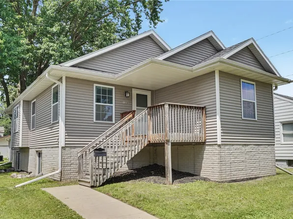 1228 9th St NW, Cedar Rapids, IA 52405