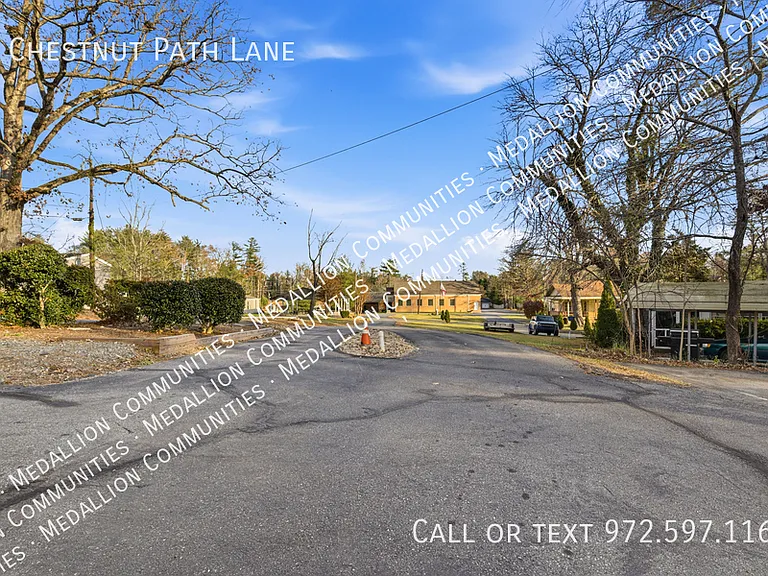 7 Chestnut Path Ln — Photo 24