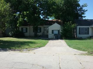 1922 NW Oak Ave, Lawton, OK 73507