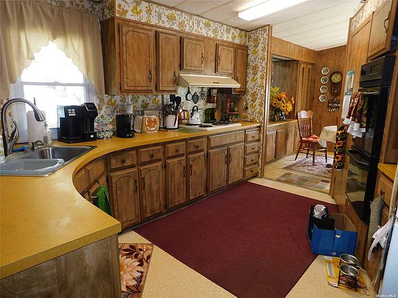 4th image of 525-165 Riverleigh Ave #165