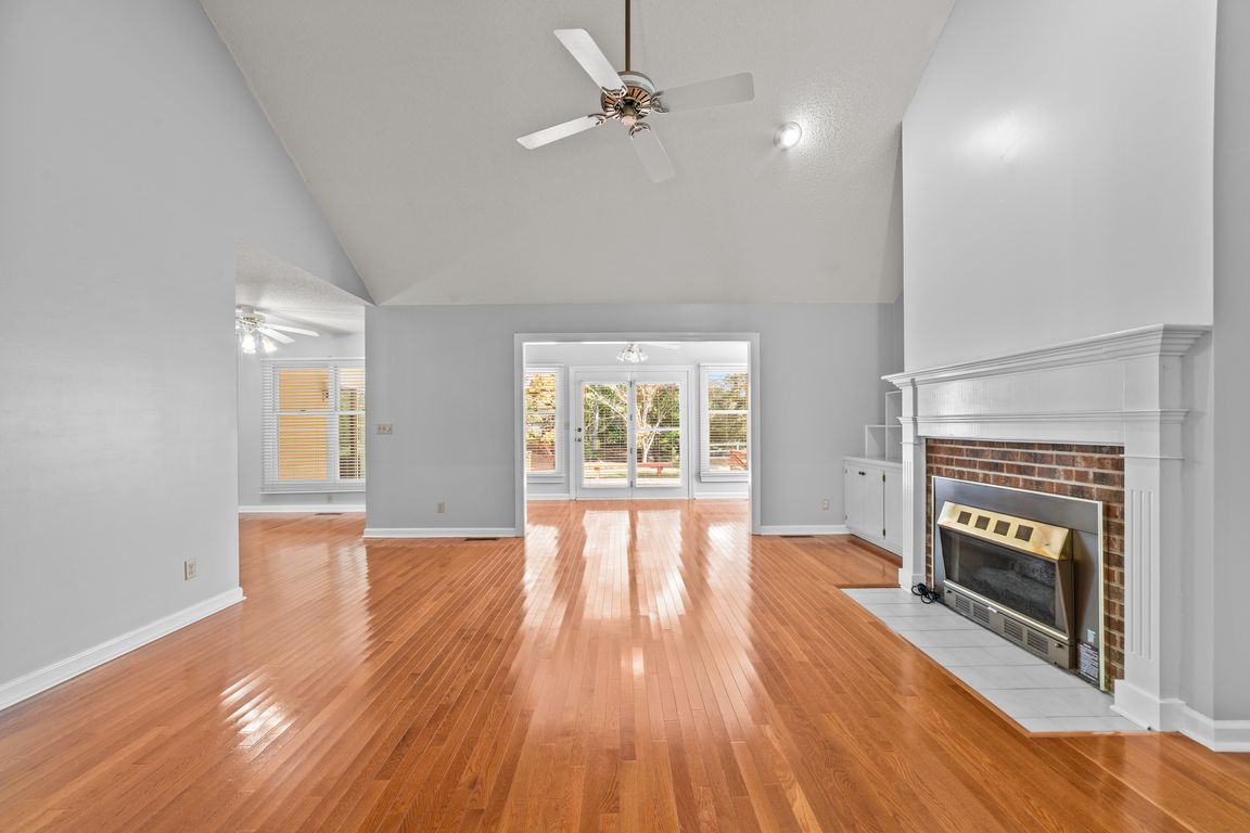 next background image