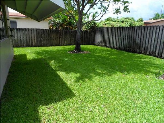 5th image of 11541 NW 23rd St