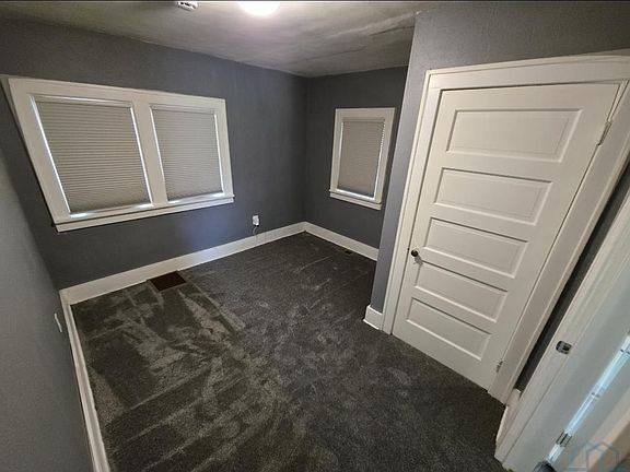 5th image of 2137 Dewey St