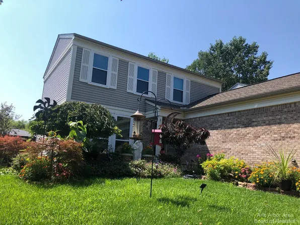 3219 Roon The Ben Dr, Ann Arbor, MI 48108