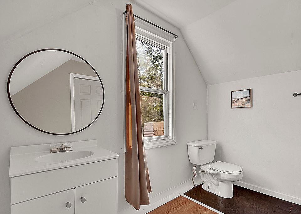 220 Crest Ave, Charleroi, PA 15022 Zillow