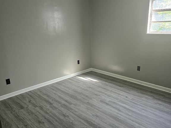 5th image of 3421 Shanks Ln #11548774