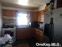 4th image of 247 Oakley Avenue