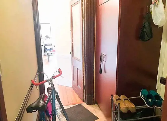 Rented by Ulas Real Estates Inc | media 25