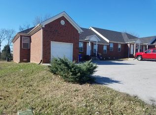 255 Creekwood Ave APT A, Bowling Green, KY 42101