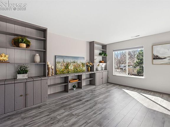 3rd image of 935 Saturn Dr Unit 229