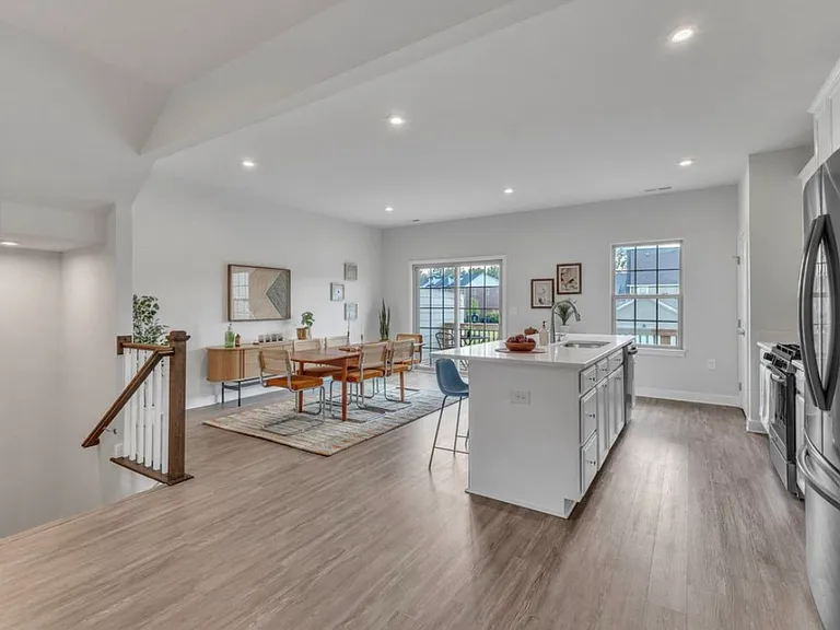 1011 Tannin Dr — Photo 12