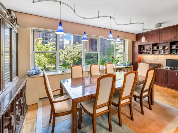 80 East End Avenue image 4 of 15