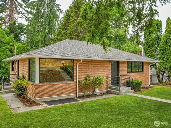 22039 S 16th Avenue, Des Moines, WA 98198