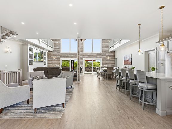 4th image of 883 Newton Ln