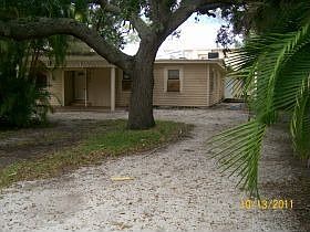 1st image of 645 Avenida De Mayo