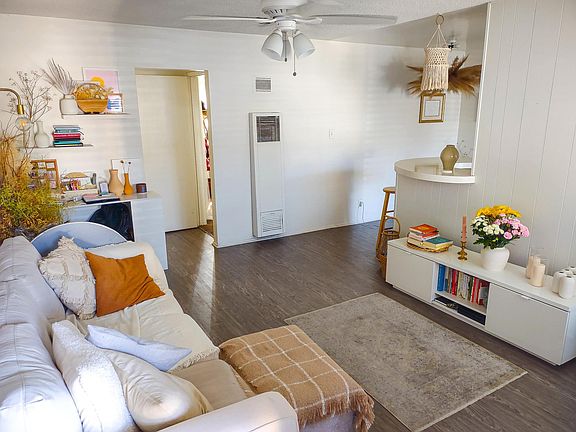5th image of 323 Catalpa Ave #1