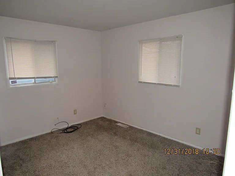 3060 Midvale Dr — Photo 12
