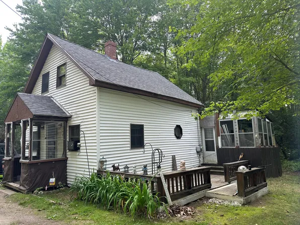 84 Wakefield Road, Hollis, ME 04042