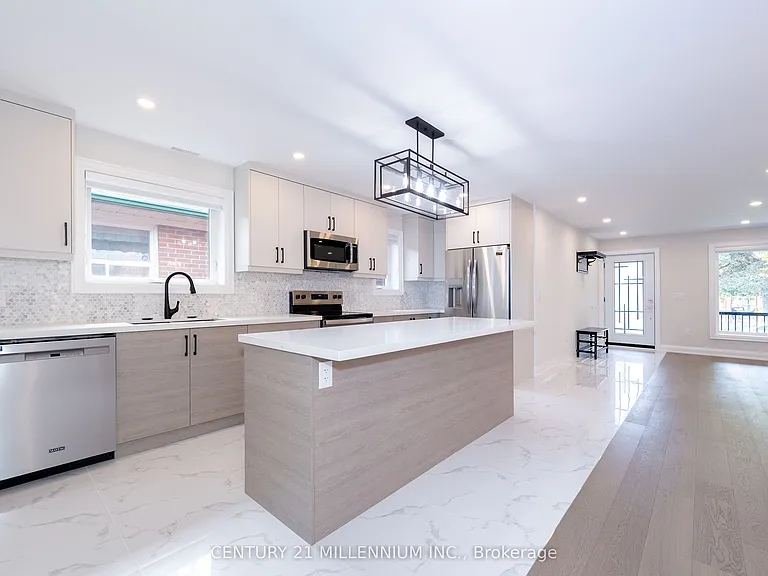 31 Mariposa Ave #A — Photo 4