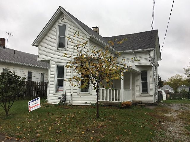 1st image of 460 W Washington St