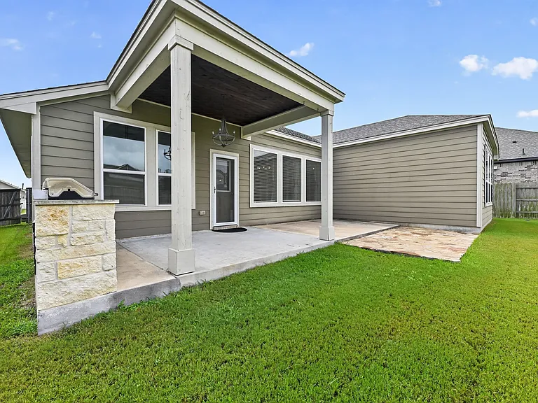 104 Joseph Hawkins Ln — Photo 31