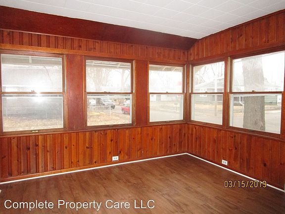 4th image of 1119 W 1st St
