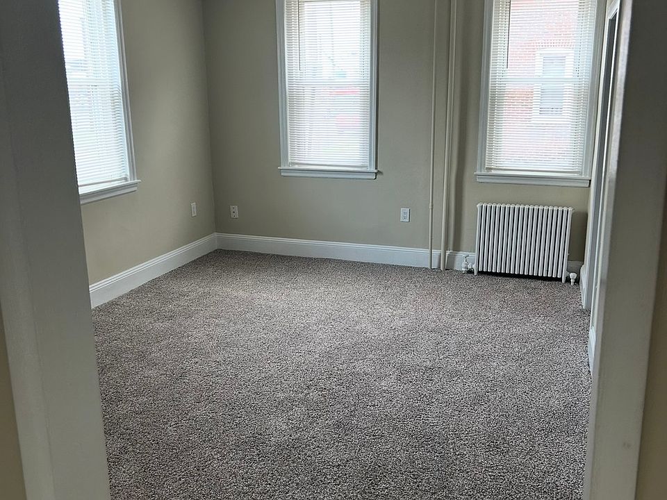 1st image of 201 Concord St #1