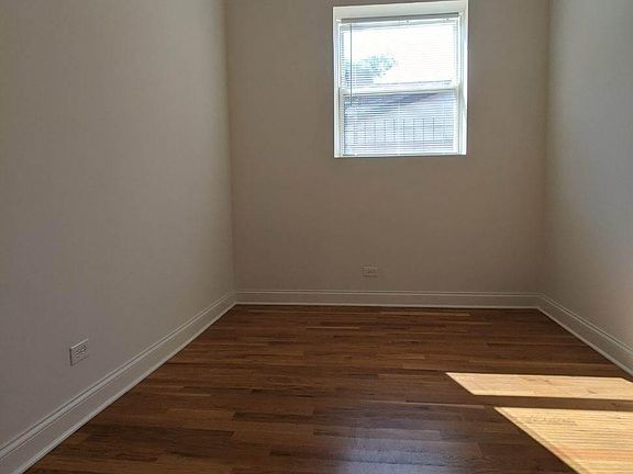 5th image of 1520 N Artesian Ave #1R