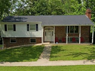 217 E Rusgan Dr, Bloomington, IN 47408