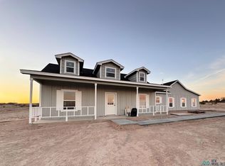 54 Via Del Sol St, Roswell, NM 88203
