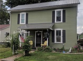 341 Tuscarawas Ave E, Gnadenhutten, OH