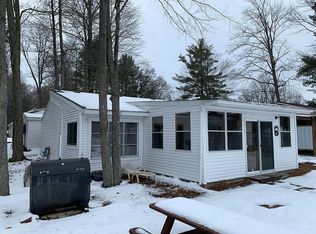 1291 Shady Ln, Greenville, MI 48838